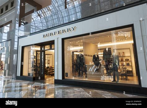 Burberry outlet mall locations